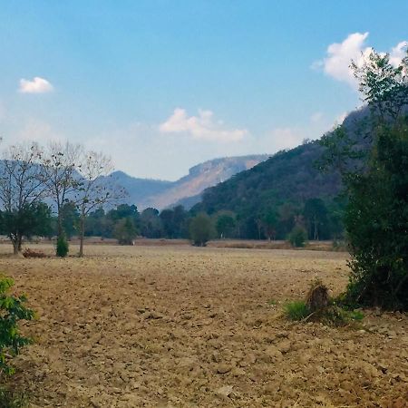 Coombs Cottage, Khaoyai, Mu Si Ban Rai Khlong Sai Экстерьер фото